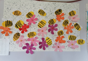 Pszczółki i kwiaty - połączenie idealne
