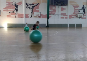 Ćwiczenia z piłkami