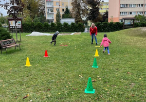 Zabawy ruchowe w ogródku