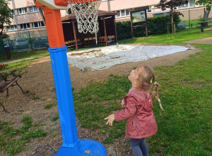 Zabawy w ogrodzie