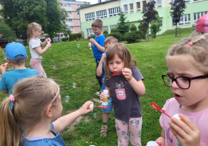 Kiedy śmieje się dziecko