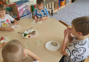 Stół pełen witamin