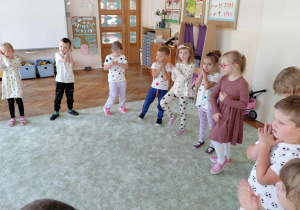 Dzień KROPKI