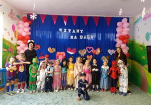 W karnawale same bale