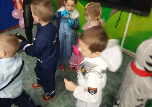 W karnawale same bale