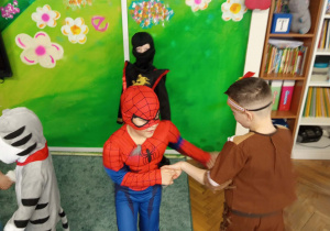 W karnawale same bale