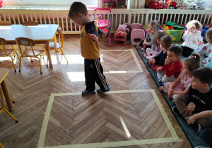 Ćwiczenia równoważne po figurach