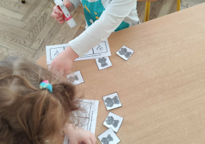 Układamy misie od największego do najmniejszego