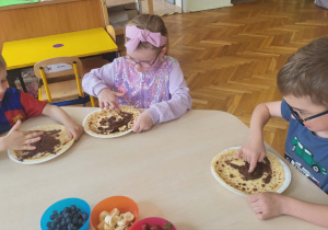 Słodkie Sushi z Naleśników