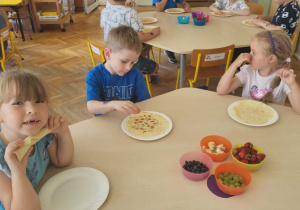 Słodkie Sushi z Naleśników