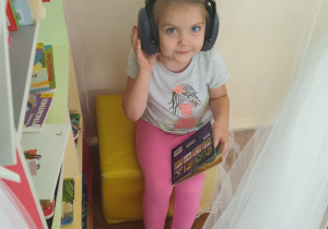strefa czytania i odpoczynku