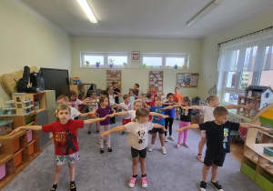 Mali Odkrywcy na Torze Przeszkód! Nasze Przedszkolaki w Akcji