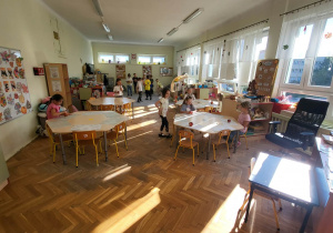 Mali Odkrywcy w Akcji: Dzień Jabłka